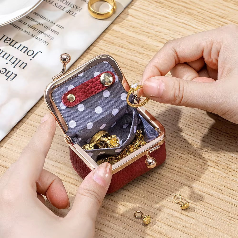 Portable Vintage-Inspired Genuine Leather Jewelry Case